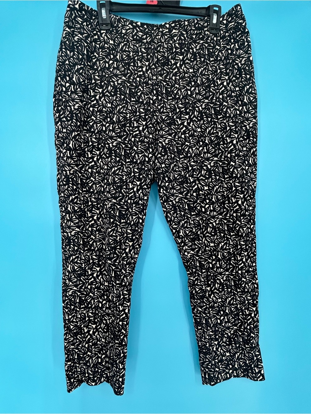 Donna Karan Black and White Leaf Print Sz 12